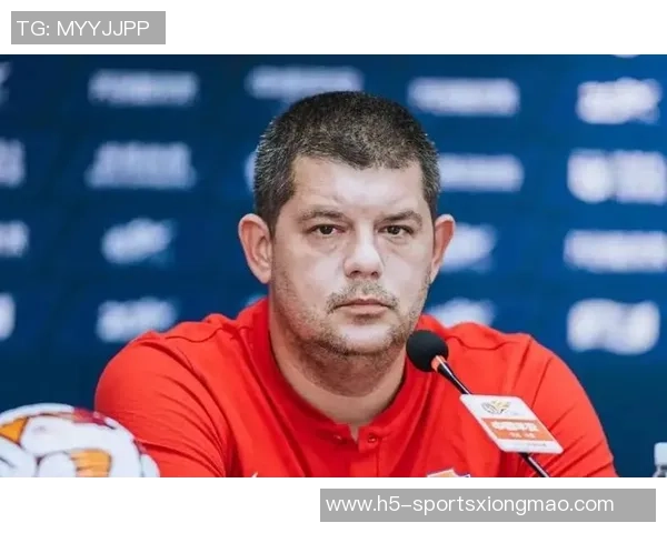 海牛新任主帅里斯蒂奇寄语球队携手共进共同实现明年目标